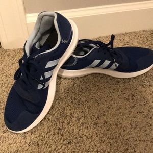 Adidas tennis shoes